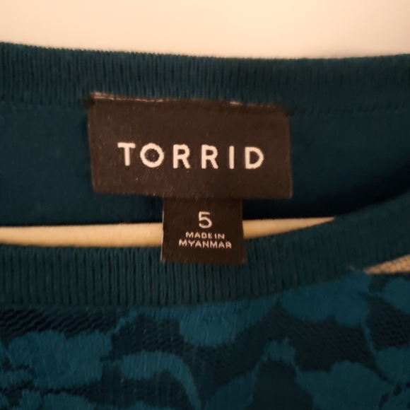 Torrid sweater - Picture 2 of 3